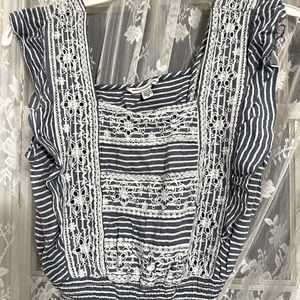 Size S American Eagle blouse